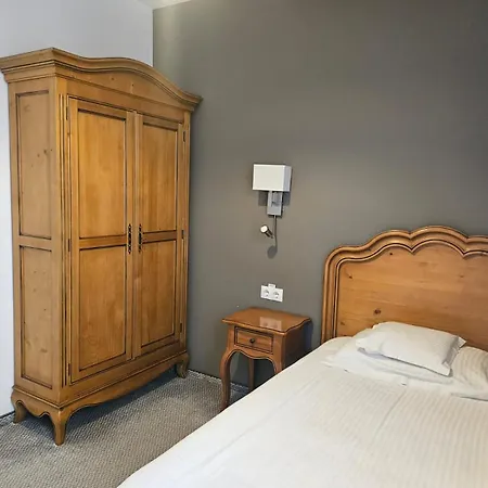 Meteor Aparthotel 3*