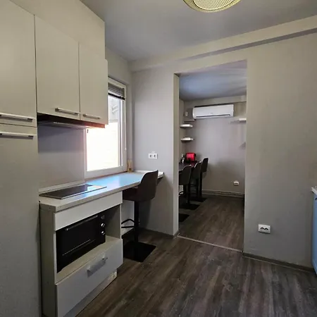 Meteor Apartahotel 3*